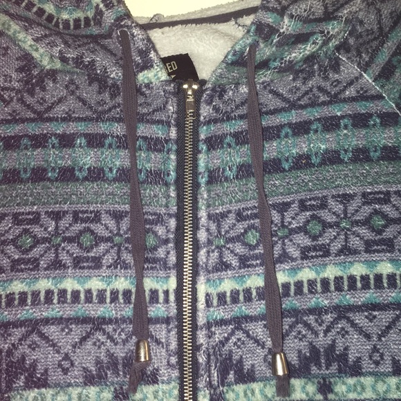 Jacket - Picture 2 of 8